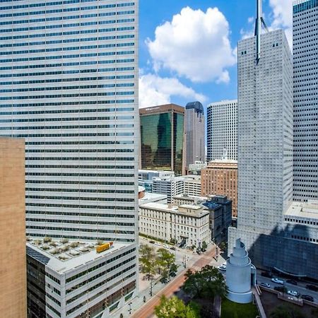 18Th Fl Stylish Cozysuites With Pool, Gym #3 Dallas Exterior photo